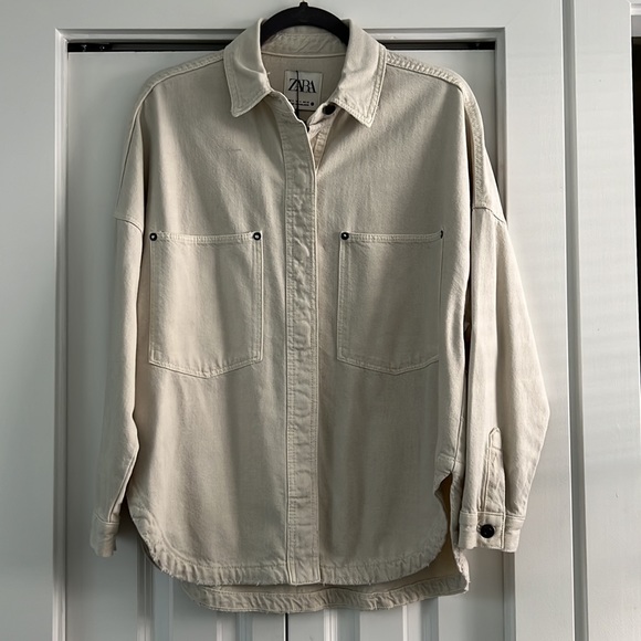 Zara Tops - Button Down Shirt